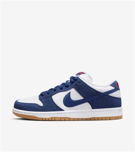 nike sb dunk mid pro qs|nike sb dunk low premium.